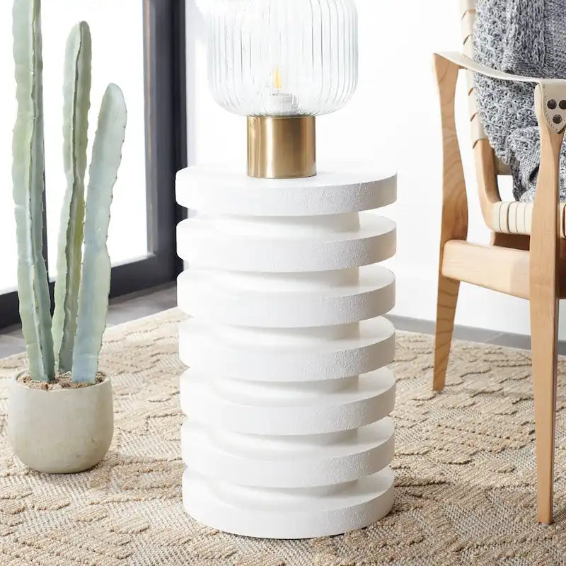 Table d'appoint - 12 L x 12 P x 19 H - 12 L x 12 P x 19 H