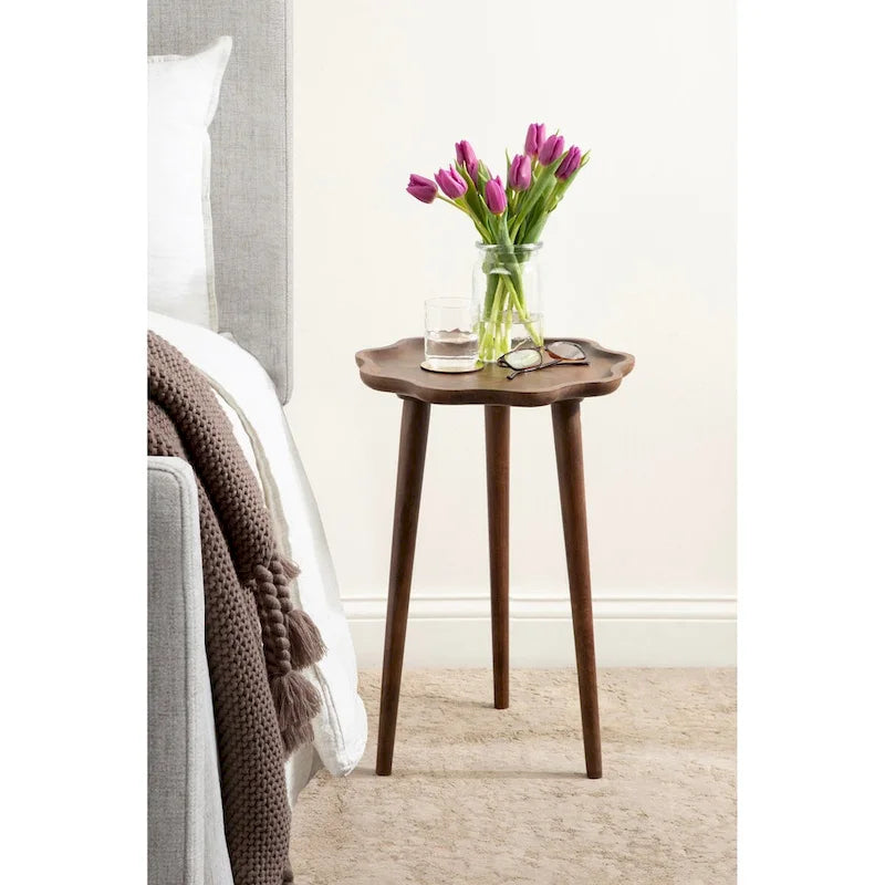 Table d'appoint en bois festonné